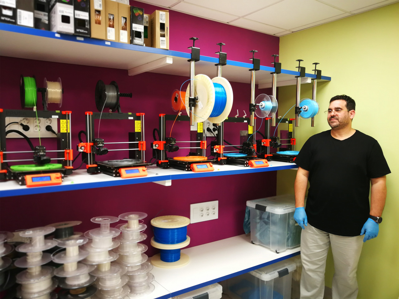 A MHP colabora ao imprimir material médico nas suas impressoras 3D